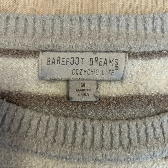 Barefoot Dreams Cozy Chic Lite Stripe Sweater size Medium - Picture 6 of 7